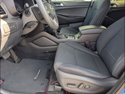 Used 2020 Hyundai Tucson Value FWD image 11