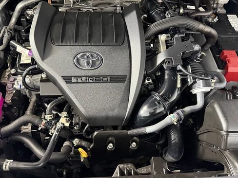 Used 2025 Toyota Highlander XLE FWD image 36