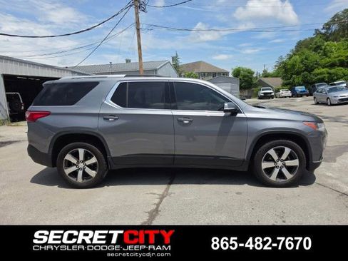 Used 2018 Chevrolet Traverse LT FWD image 4