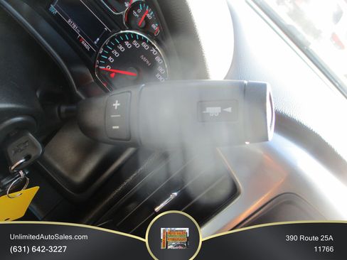 Used 2018 Chevrolet Silverado 1500 LT w/ All Star Edition AWD/4WD image 7