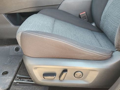Used 2021 Nissan Rogue SV FWD image 23