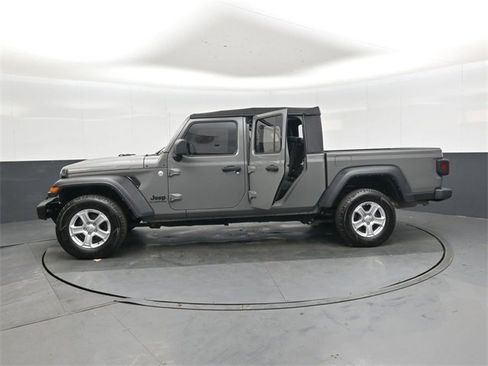 Used 2021 Jeep Gladiator Sport image 48