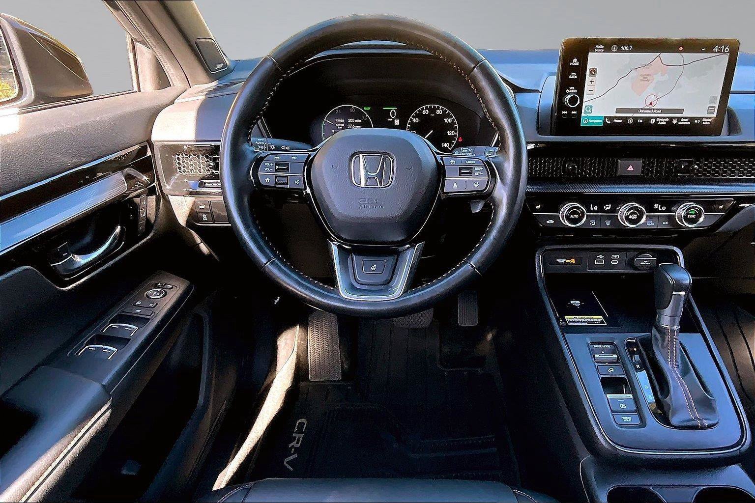 Used 2025 Honda CR-V Sport Touring image 5