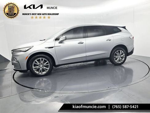Used 2022 Buick Enclave Premium FWD image 4
