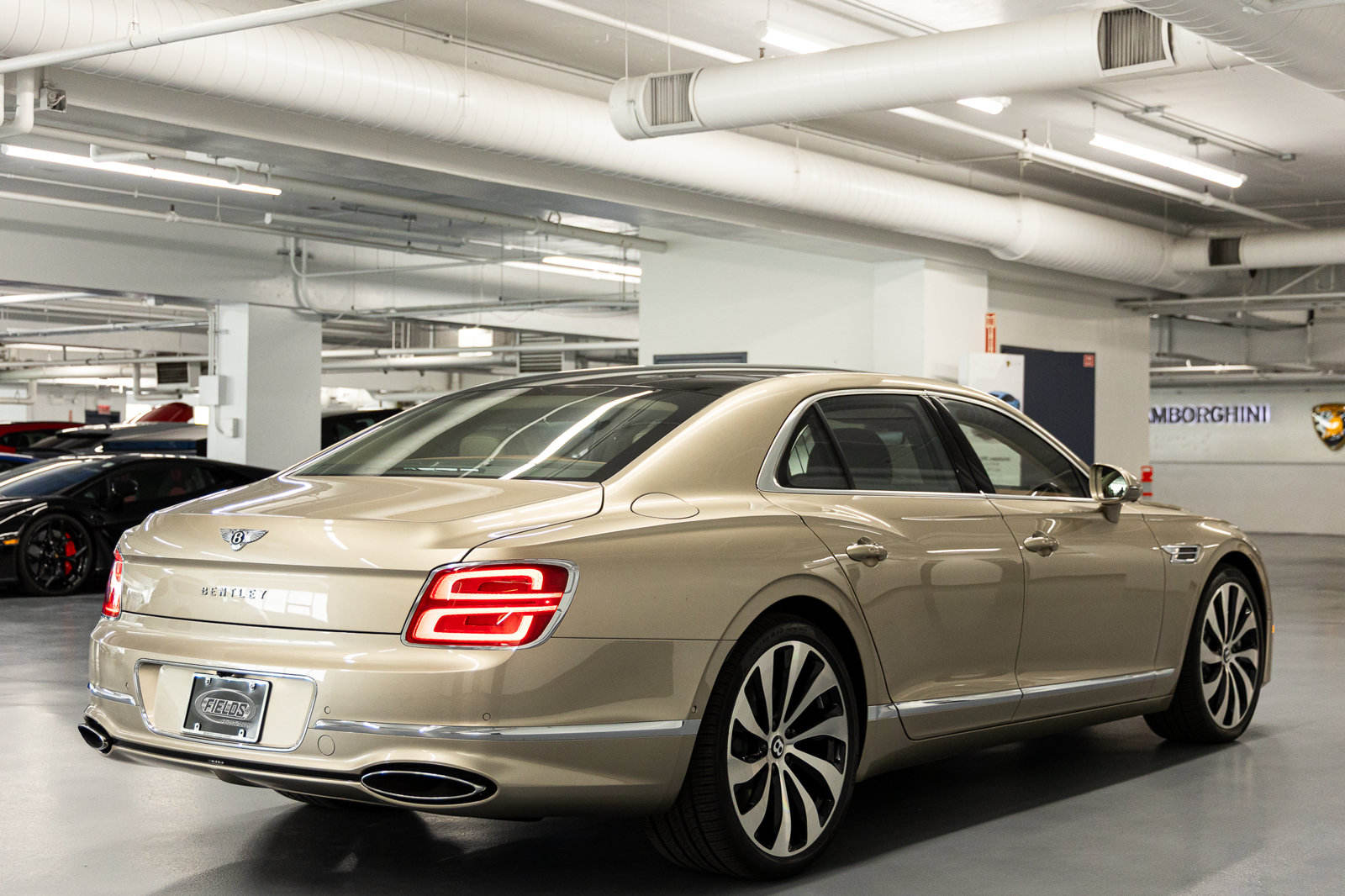 Used 2026 Bentley Flying Spur V8 AWD/4WD image 5