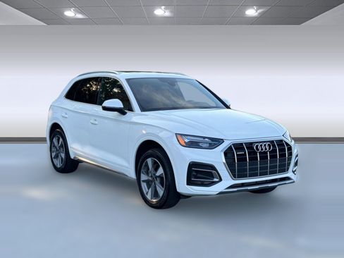 Used 2023 Audi Q5 2.0T Premium w/ Convenience Package AWD/4WD image 7
