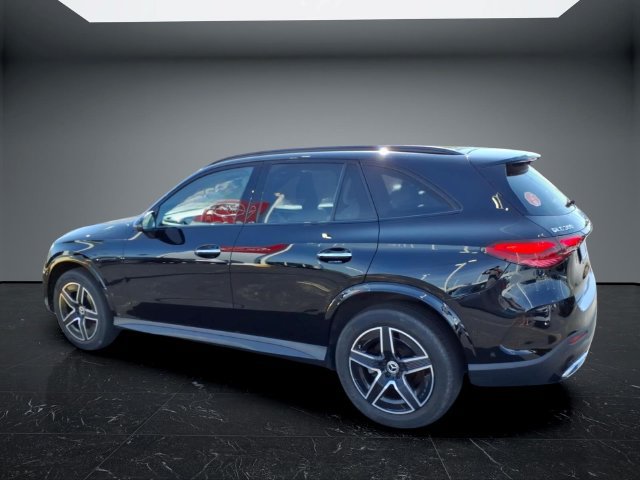 Used 2024 Mercedes-Benz GLC 300 4MATIC image 8