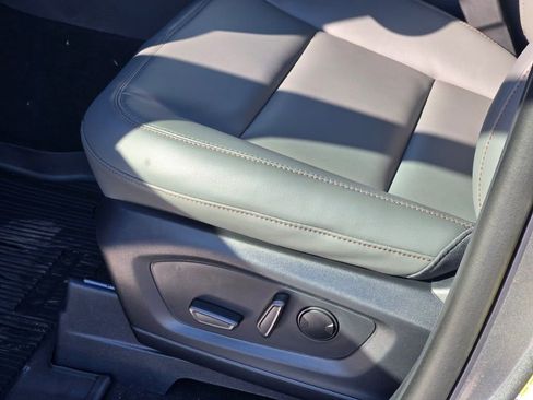 New 2026 Ford Explorer Active w/ Active Comfort Package image 21