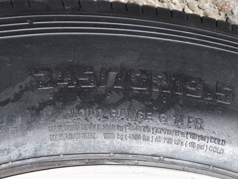 Used 2015 Ford F550 2WD Regular Cab Super Duty image 33