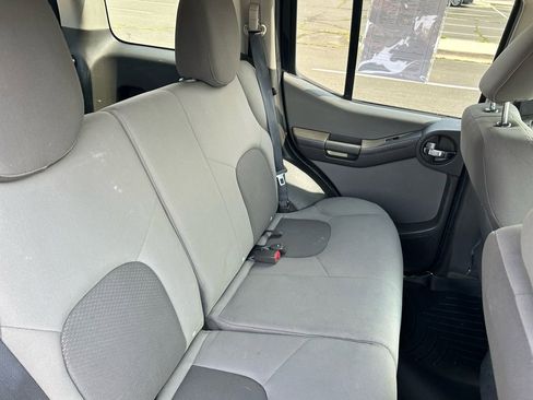 Used 2012 Nissan Xterra S w/ Value Package image 18