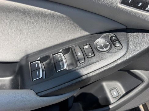 Used 2018 Honda Accord Touring image 19