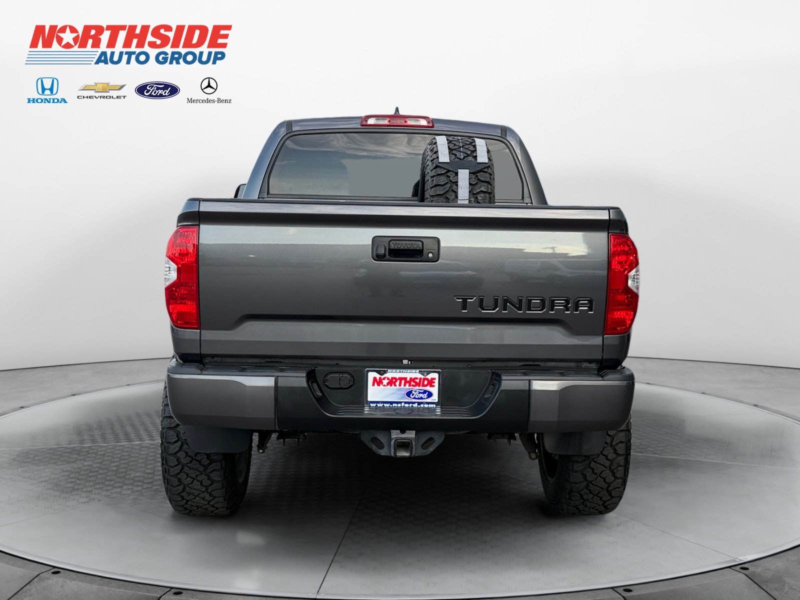 Used 2021 Toyota Tundra Limited w/ Nightshade Special Edition AWD/4WD image 6