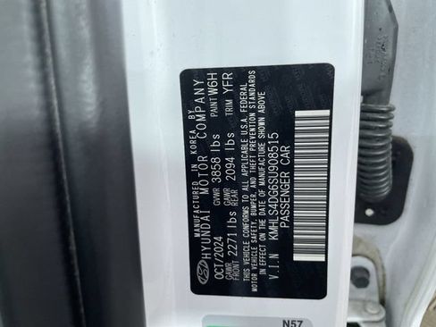 Used 2025 Hyundai Elantra SEL FWD image 49