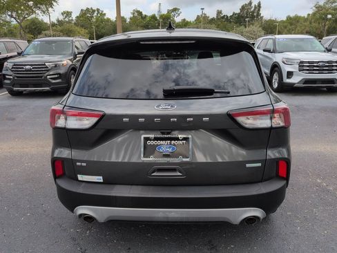 Used 2020 Ford Escape SE FWD image 5