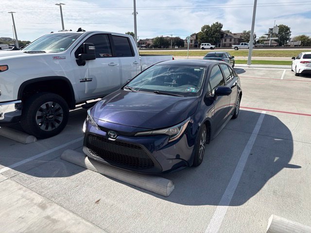 Used 2021 Toyota Corolla LE w/ Carpet Mat Package (TMS) FWD image 2