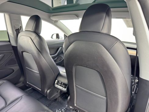 Used 2019 Tesla Model 3 Mid Range image 35