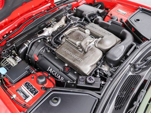 Used 2000 Jaguar XK8 Convertible RWD image 40
