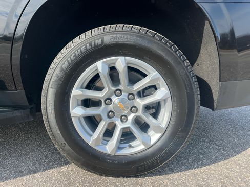 Used 2024 Chevrolet Tahoe LT image 36