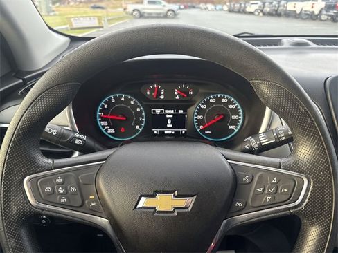 Used 2020 Chevrolet Equinox LS w/ LS Convenience Package image 11