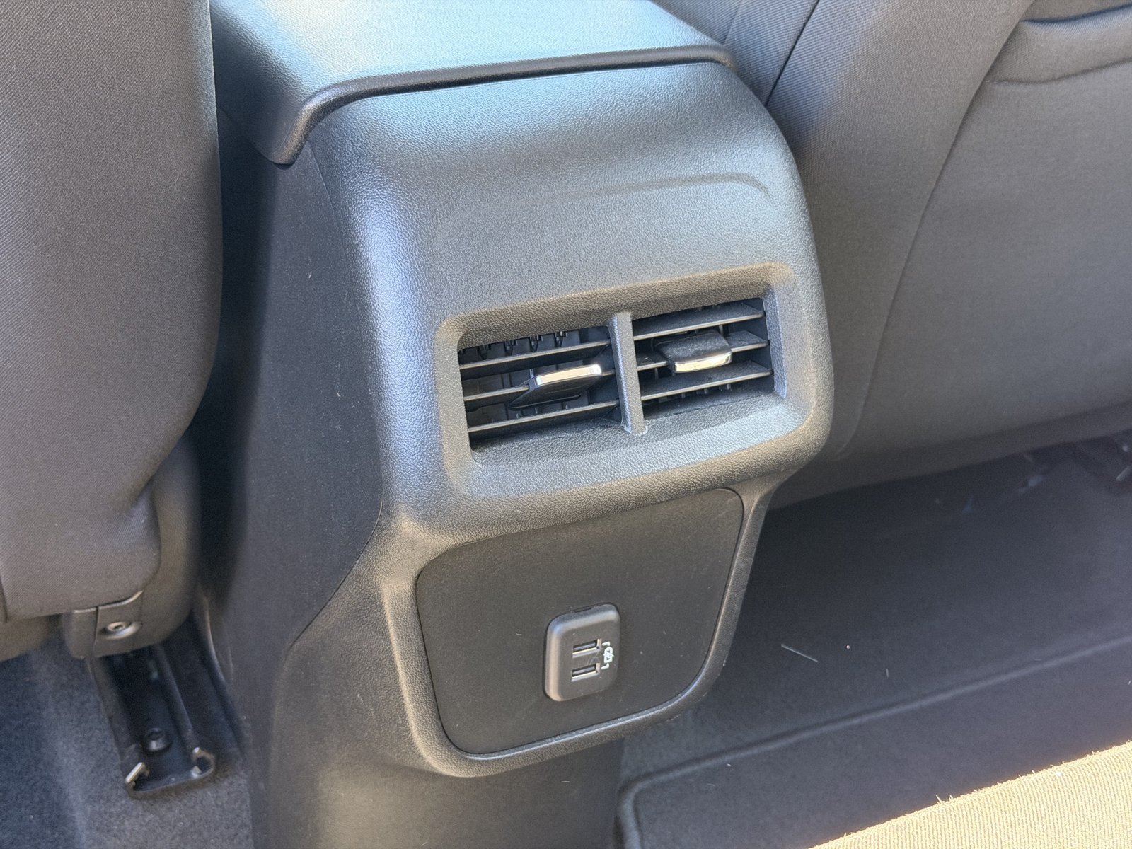 Used 2020 Chevrolet Equinox LS AWD/4WD image 35