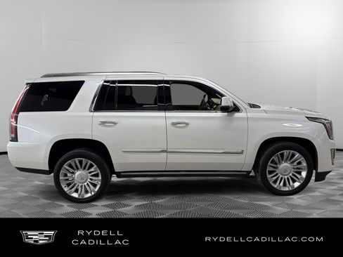 Used 2018 Cadillac Escalade Platinum AWD/4WD image 6