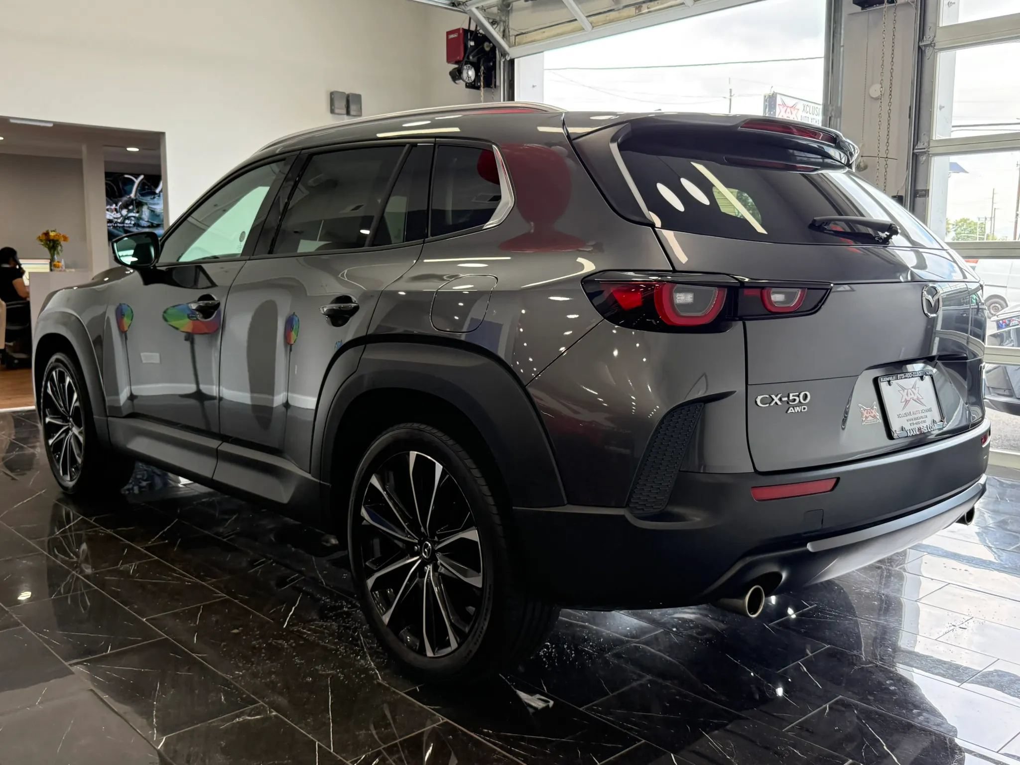 Used 2025 MAZDA CX-50 AWD 2.5 S w/ Premium Plus Pkg image 4