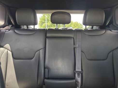 Used 2025 Jeep Compass Limited AWD/4WD image 32