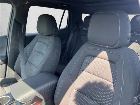 Used 2025 Chevrolet Equinox LT image 16