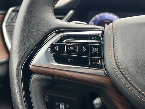 Used 2025 Jeep Grand Cherokee Summit image 15