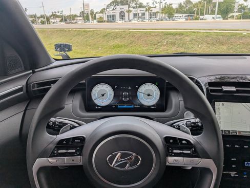 Used 2024 Hyundai Santa Cruz Night image 30