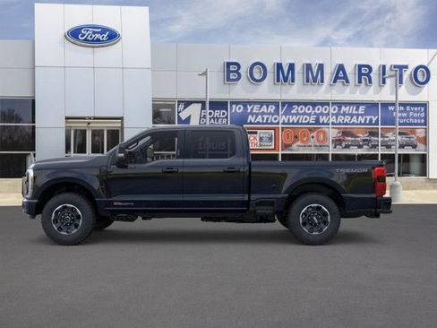New 2026 Ford F250 Lariat w/ Tremor Off-Road Package AWD/4WD image 3