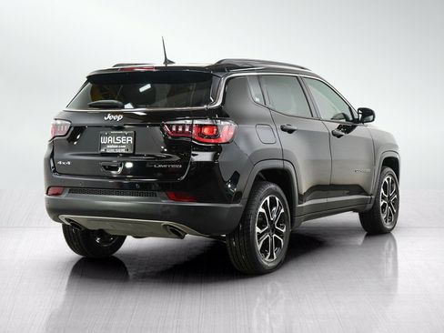 Used 2023 Jeep Compass Limited w/ Sun and Sound Group AWD/4WD image 5