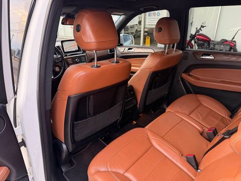 Used 2019 Mercedes-Benz GLS 450 4MATIC w/ Premium 1 Package image 40