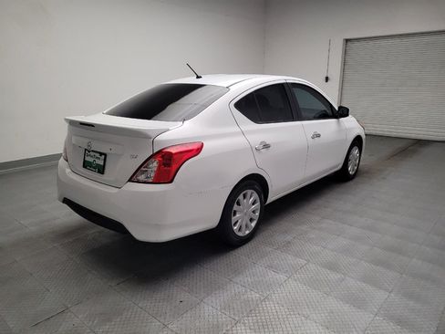 Used 2019 Nissan Versa SV FWD image 9