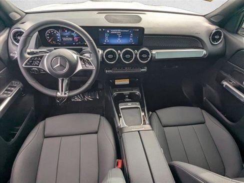 New 2026 Mercedes-Benz GLB 250 image 13