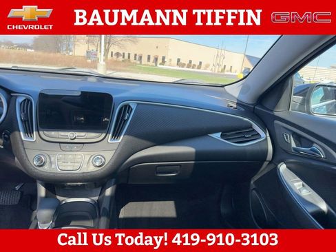 Used 2023 Chevrolet Malibu LT FWD image 16