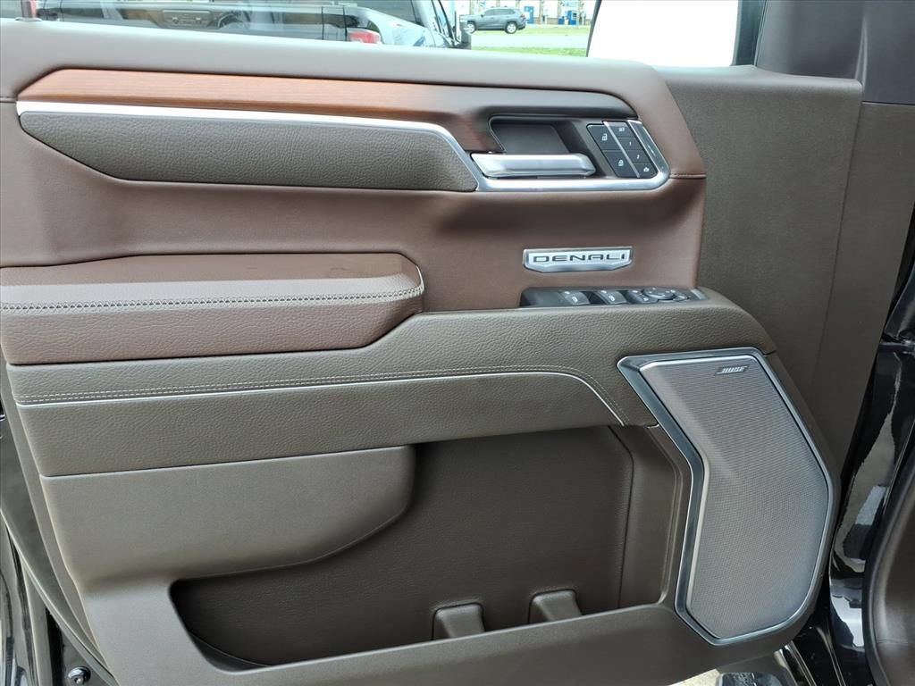 Used 2024 GMC Sierra 1500 Denali AWD/4WD image 19