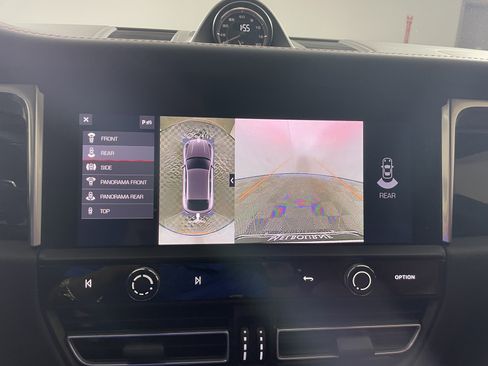 Used 2024 Porsche Macan S image 24