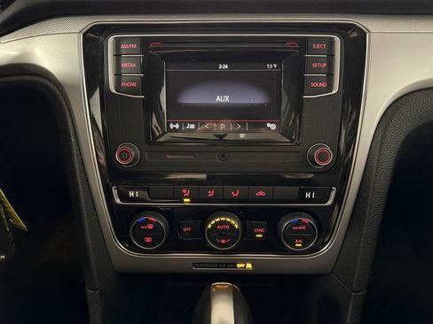 Used 2016 Volkswagen Passat 1.8T S image 13