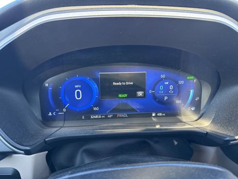 Used 2020 Ford Escape SE Sport image 18