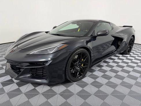 Used 2024 Chevrolet Corvette Z06 w/ Stealth Interior Trim Package RWD image 7