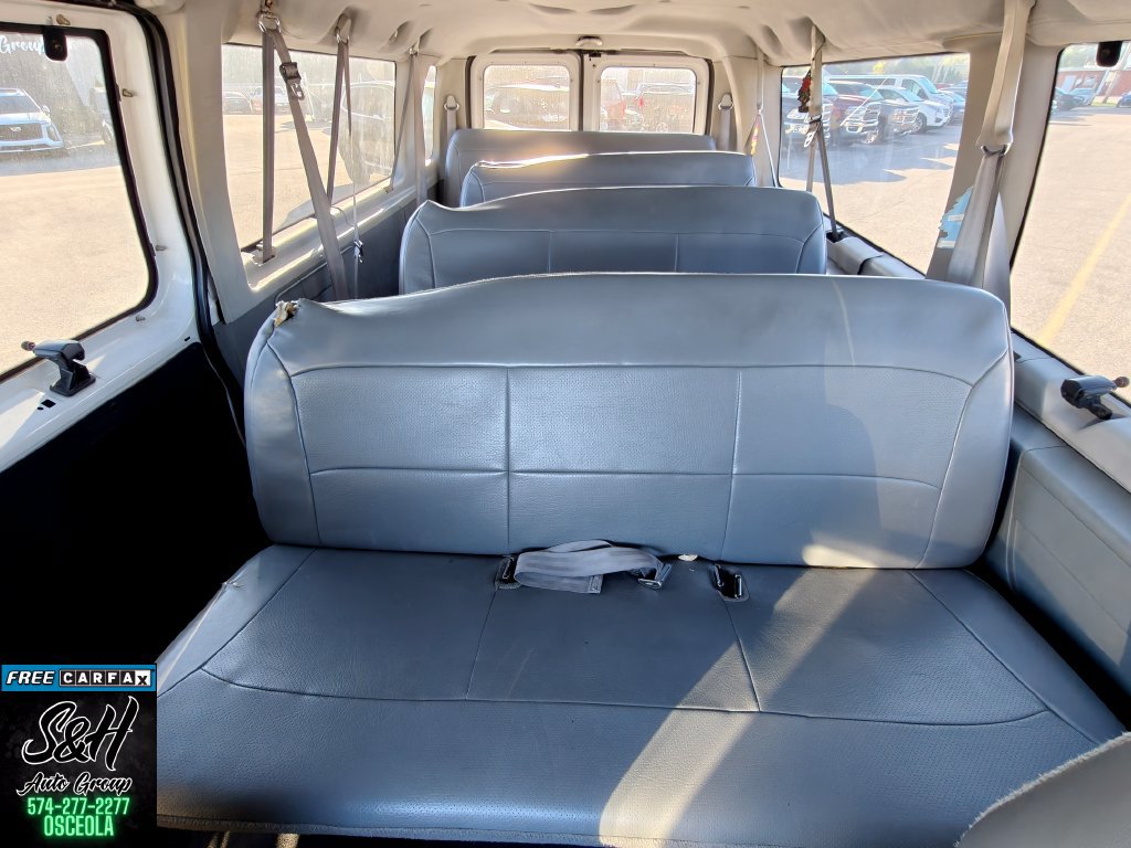 Used 2003 Ford E-350 and Econoline 350 Club Wagon RWD image 21