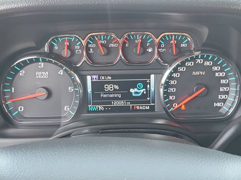 Used 2016 Chevrolet Suburban LT RWD image 7