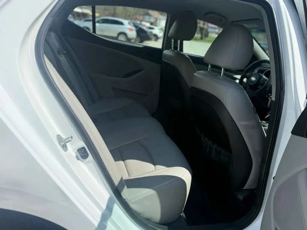 Used 2015 Kia Optima LX w/ LX Convenience Package FWD image 18
