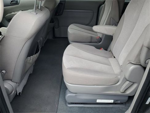 Used 2012 Kia Sedona LX w/ PWR Pkg image 11