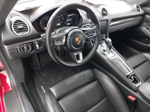 Used 2018 Porsche 718 Cayman GTS image 4