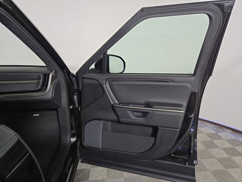 Used 2025 Rivian R1S Adventure AWD/4WD image 18