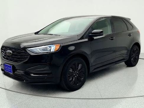 Certified 2023 Ford Edge SE w/ Black Appearance Package AWD/4WD image 3