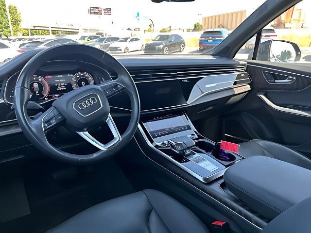 Used 2022 Audi Q7 3.0T Prestige AWD/4WD image 21