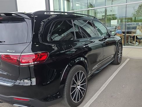 Used 2023 Mercedes-Benz GLS 450 4MATIC image 2